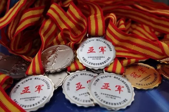 附加赛-76人险胜热火成功晋级 首轮对阵尼克斯